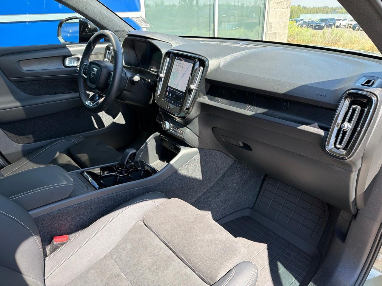 2023 Volvo C40 Recharge Pure Electric Ultimate Bend OR