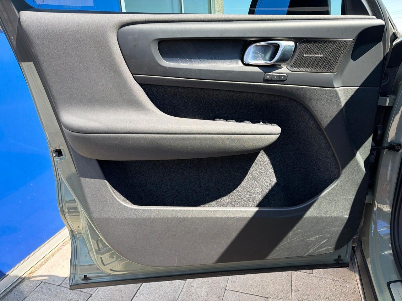 2023 Volvo C40 Recharge Pure Electric Ultimate Bend OR