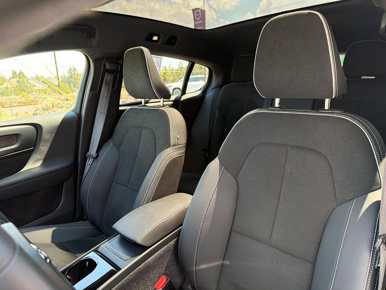 2023 Volvo C40 Recharge Pure Electric Ultimate Bend OR