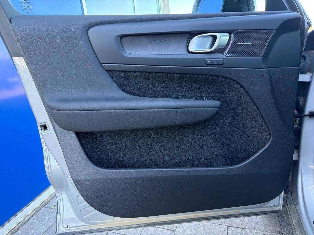 2023 Volvo C40 Recharge Pure Electric Ultimate Bend OR