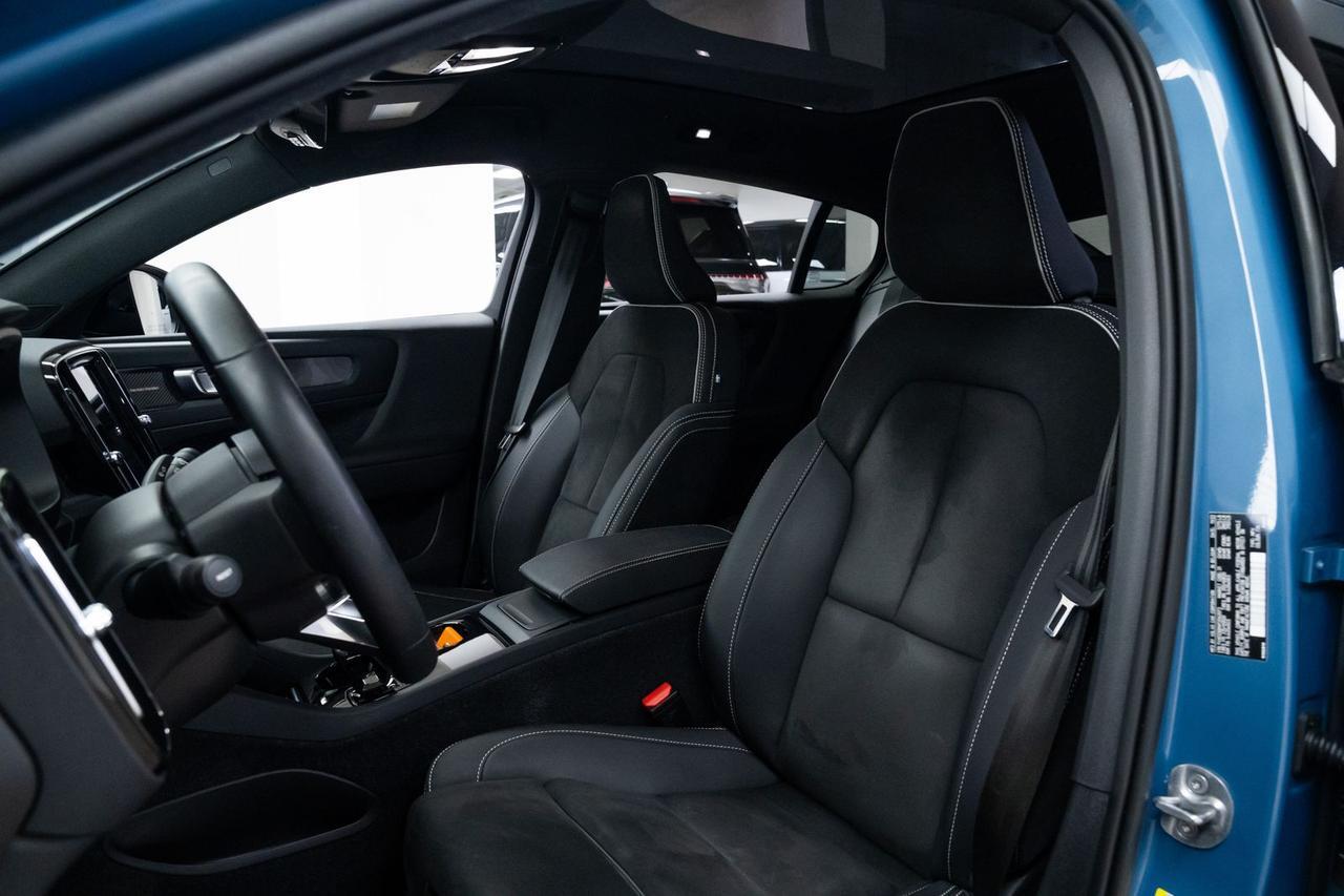 2023 Volvo C40 Recharge Pure Electric Ultimate Surround View Camera Harman Kardon Sound Portland OR