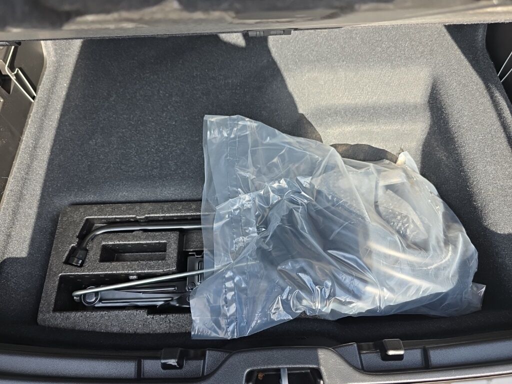 2023 Volvo C40 Recharge Pure Electric Ultimate Hunt Valley MD