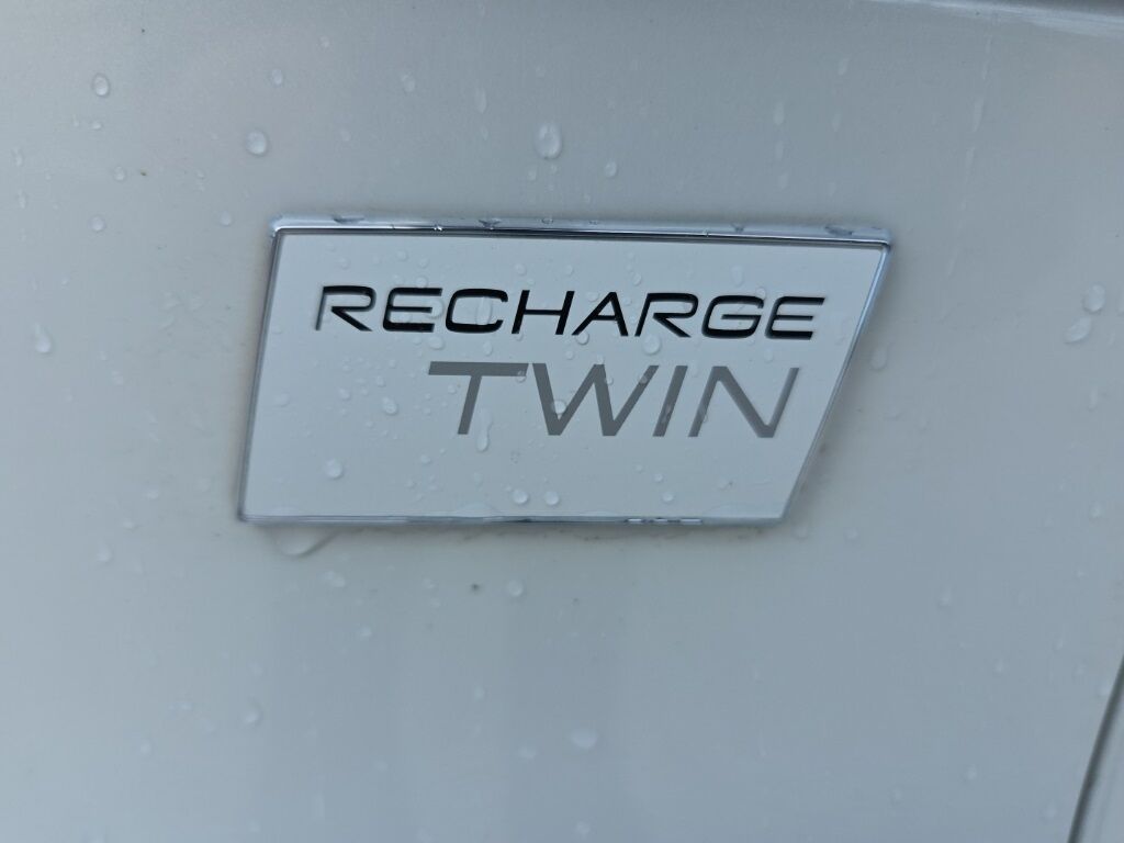 2023 Volvo C40 Recharge Pure Electric Ultimate Hunt Valley MD