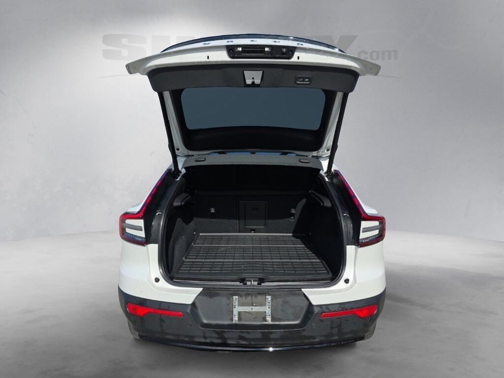 2023 Volvo C40 Recharge Pure Electric Ultimate Hunt Valley MD