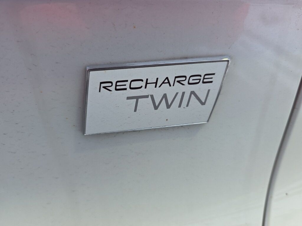 2023 Volvo C40 Recharge Pure Electric Ultimate Hunt Valley MD