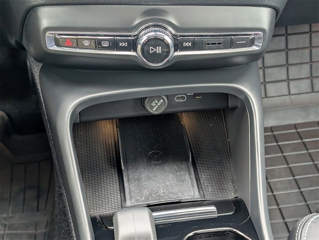 2023 Volvo C40 Recharge Pure Electric Ultimate Hunt Valley MD