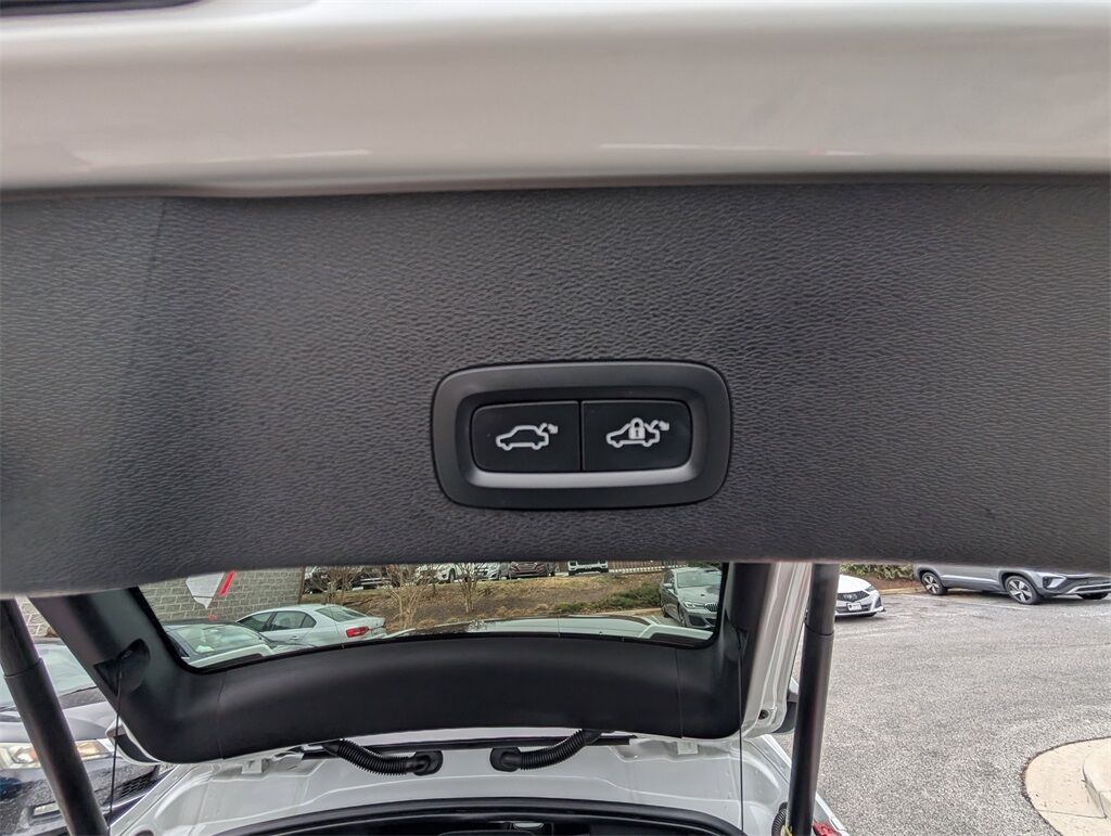 2023 Volvo C40 Recharge Pure Electric Ultimate Hunt Valley MD