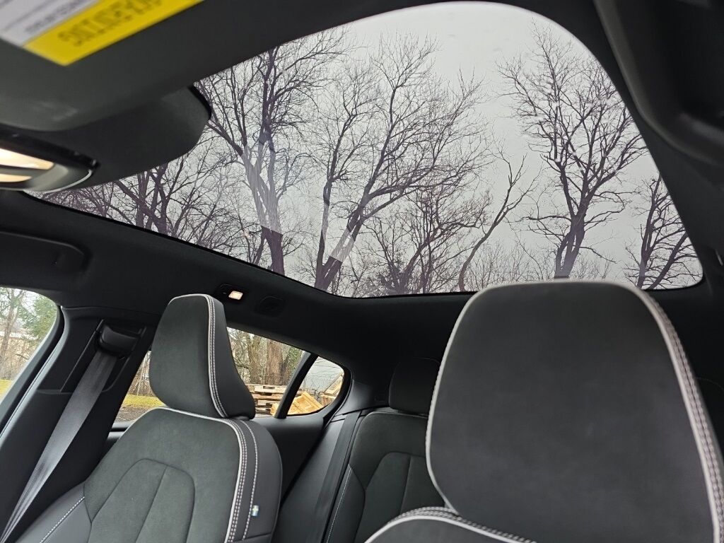 2023 Volvo C40 Recharge Pure Electric Ultimate Hunt Valley MD