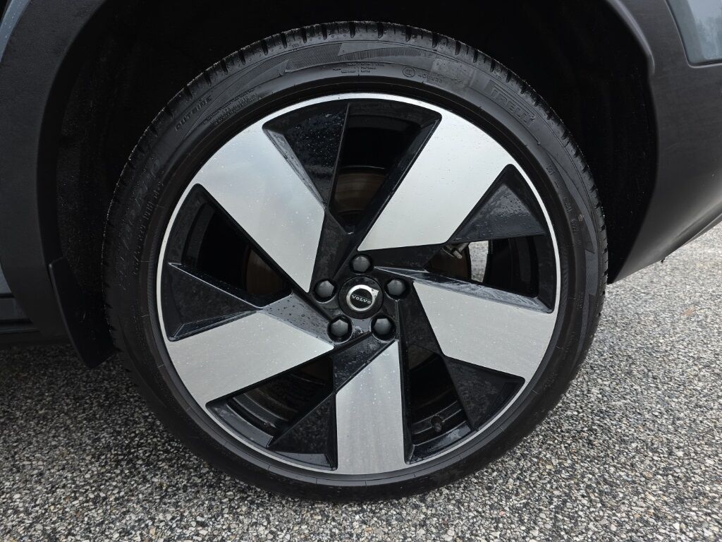 2023 Volvo C40 Recharge Pure Electric Ultimate Hunt Valley MD