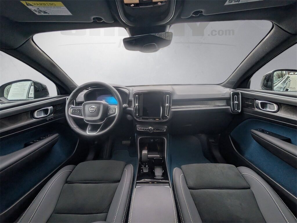 2023 Volvo C40 Recharge Pure Electric Ultimate Hunt Valley MD