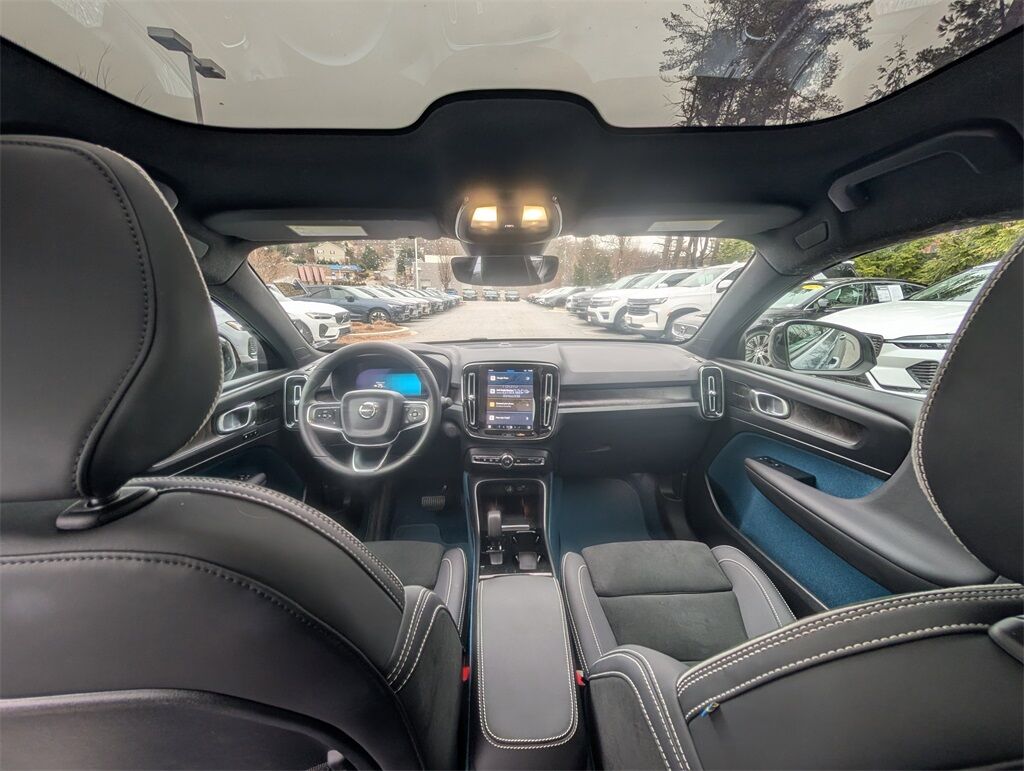 2023 Volvo C40 Recharge Pure Electric Ultimate Hunt Valley MD