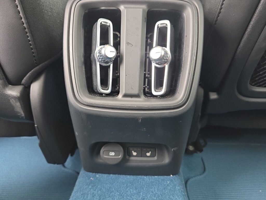 2023 Volvo C40 Recharge Pure Electric Ultimate Hunt Valley MD