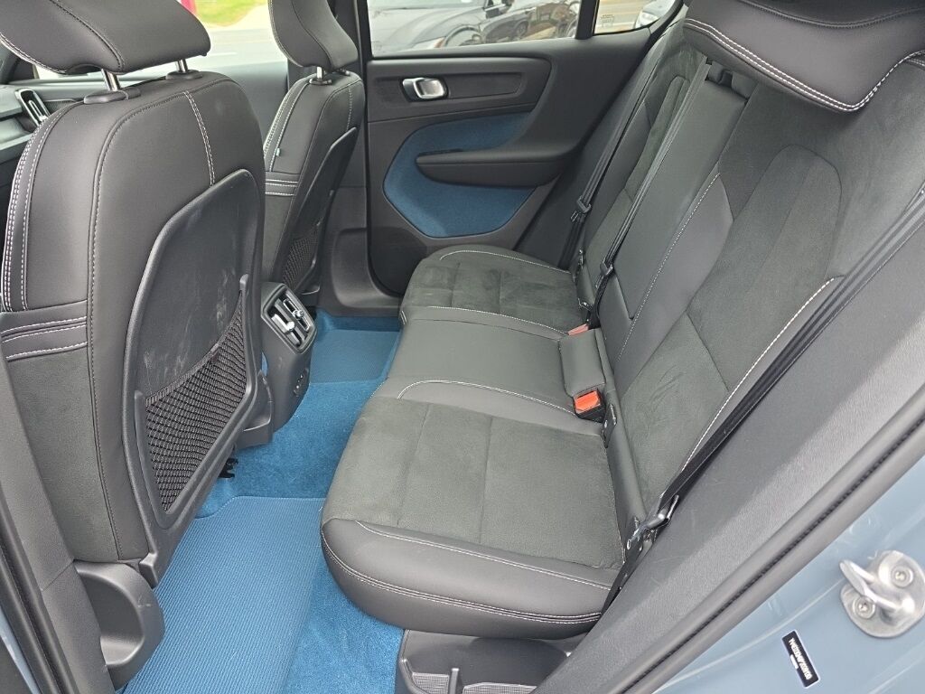 2023 Volvo C40 Recharge Pure Electric Ultimate Hunt Valley MD