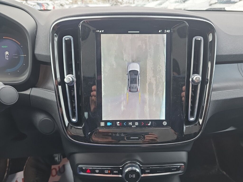 2023 Volvo C40 Recharge Pure Electric Ultimate Hunt Valley MD