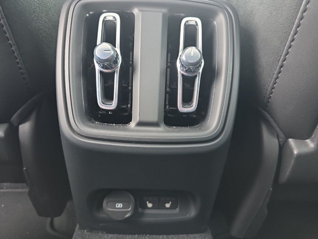 2023 Volvo C40 Recharge Pure Electric Ultimate Hunt Valley MD