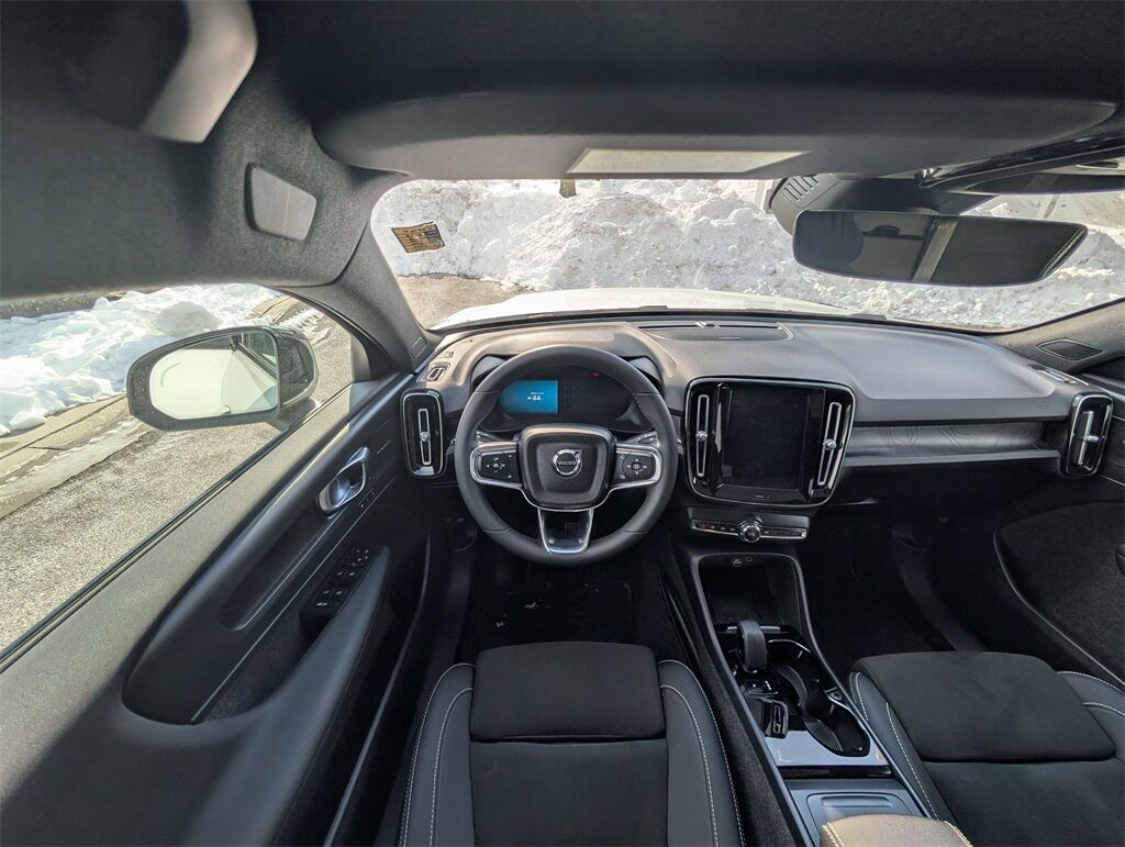 2023 Volvo C40 Recharge Pure Electric Ultimate Hunt Valley MD