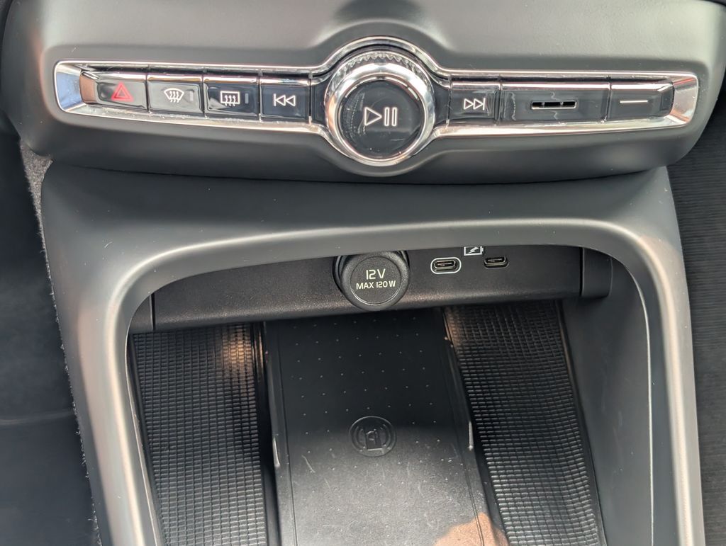 2023 Volvo C40 Recharge Pure Electric Ultimate Hunt Valley MD
