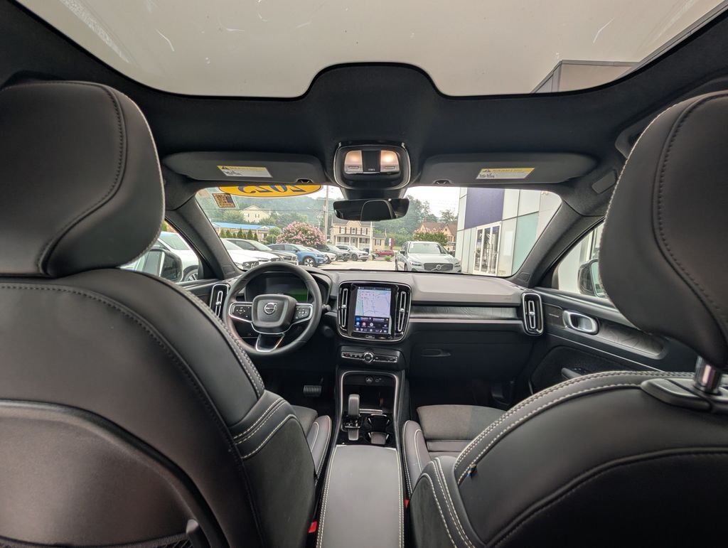 2023 Volvo C40 Recharge Pure Electric Ultimate Hunt Valley MD