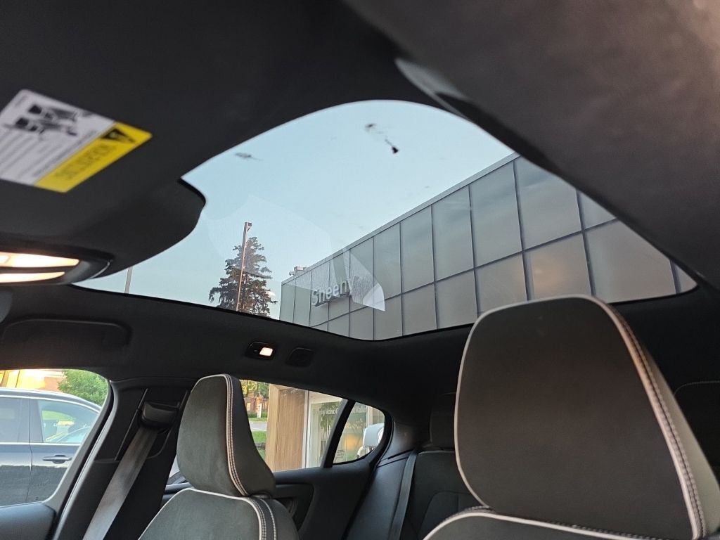 2023 Volvo C40 Recharge Pure Electric Ultimate Hunt Valley MD