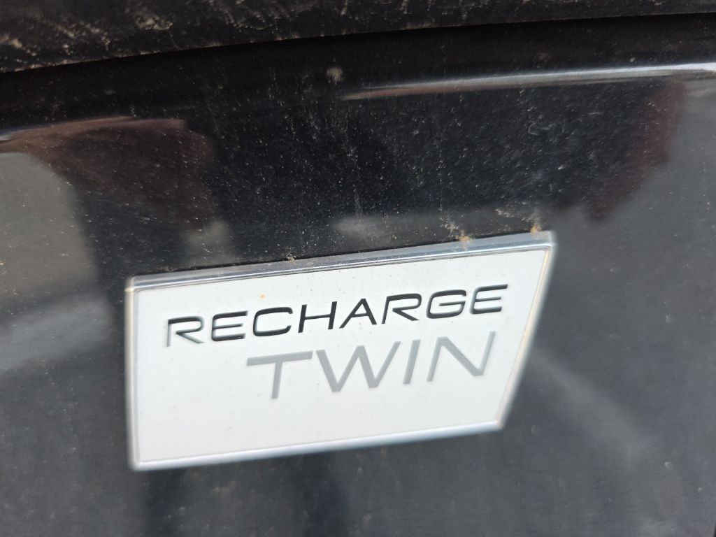 2023 Volvo C40 Recharge Pure Electric Ultimate Hunt Valley MD