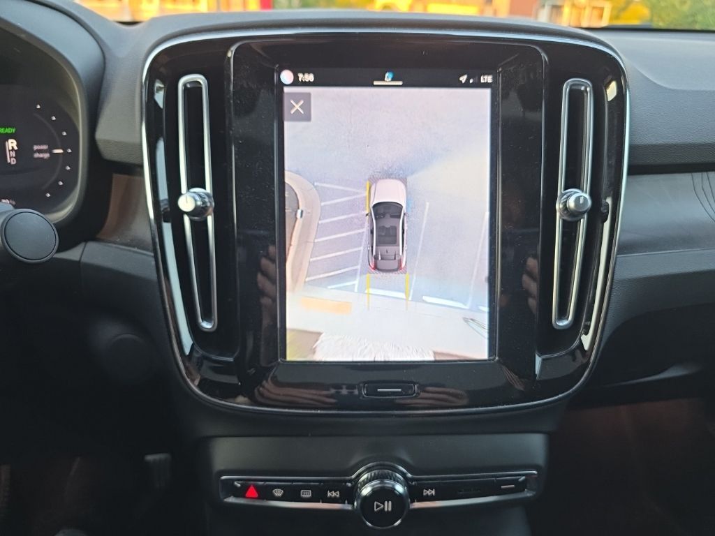 2023 Volvo C40 Recharge Pure Electric Ultimate Hunt Valley MD