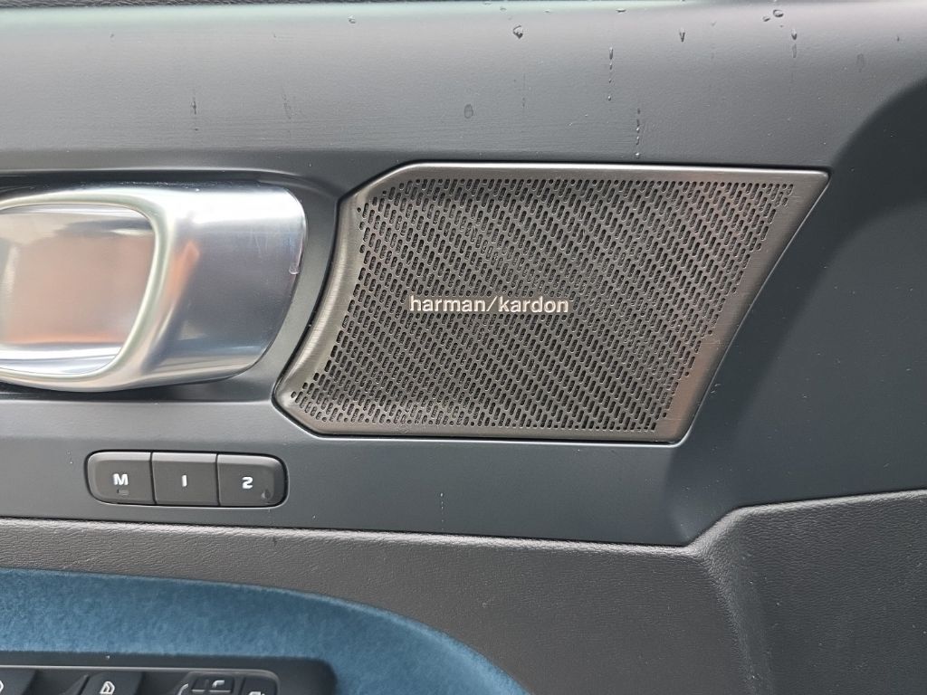 2023 Volvo C40 Recharge Pure Electric Ultimate Hunt Valley MD