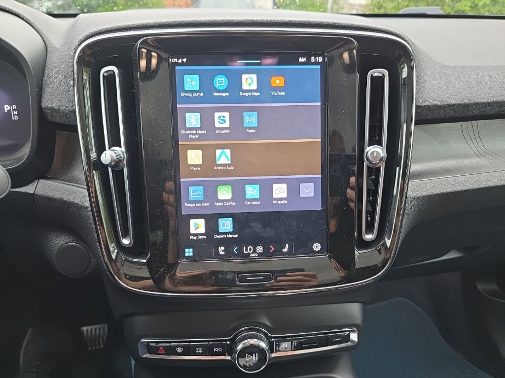 2023 Volvo C40 Recharge Pure Electric Ultimate Hunt Valley MD