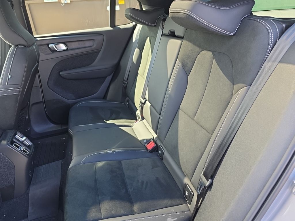 2023 Volvo C40 Recharge Pure Electric Ultimate Hunt Valley MD