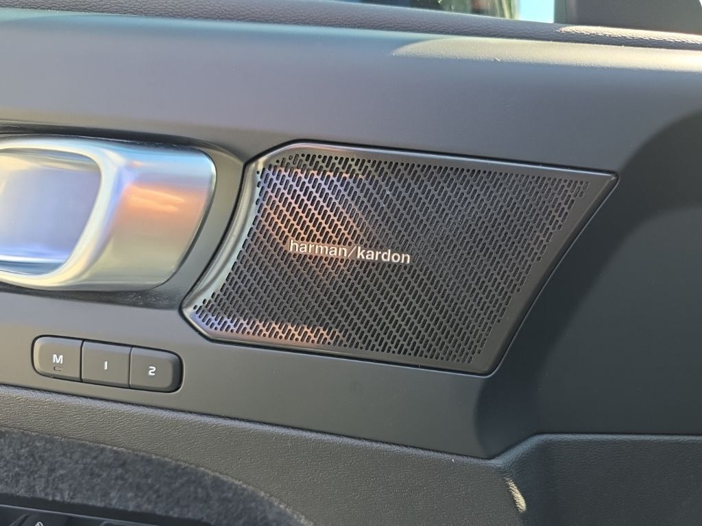 2023 Volvo C40 Recharge Pure Electric Ultimate Hunt Valley MD