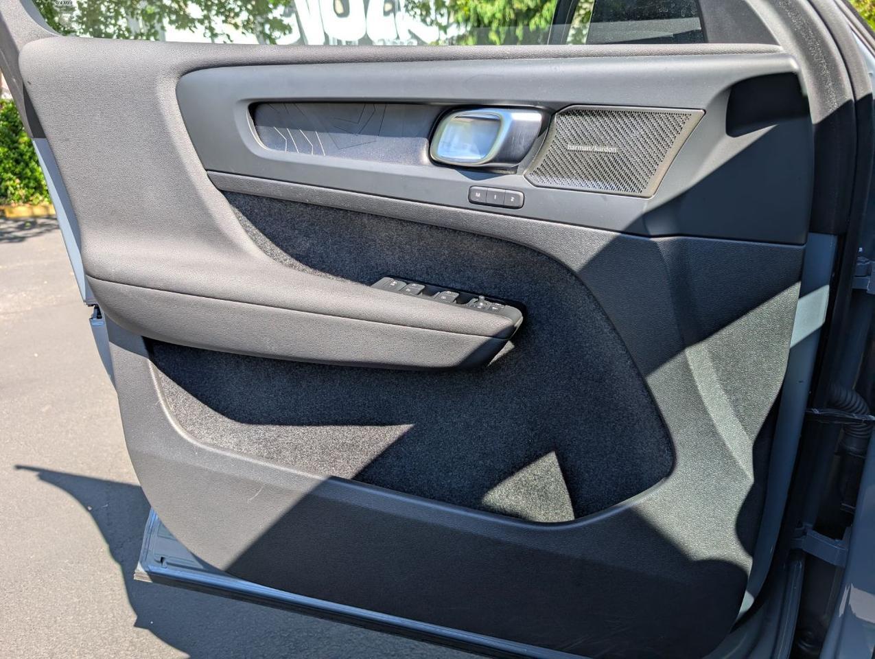 2023 Volvo C40 Recharge Twin Motor ULTIMATE | 402hp, HK Premium Audio, Pilot Assist * Portland OR