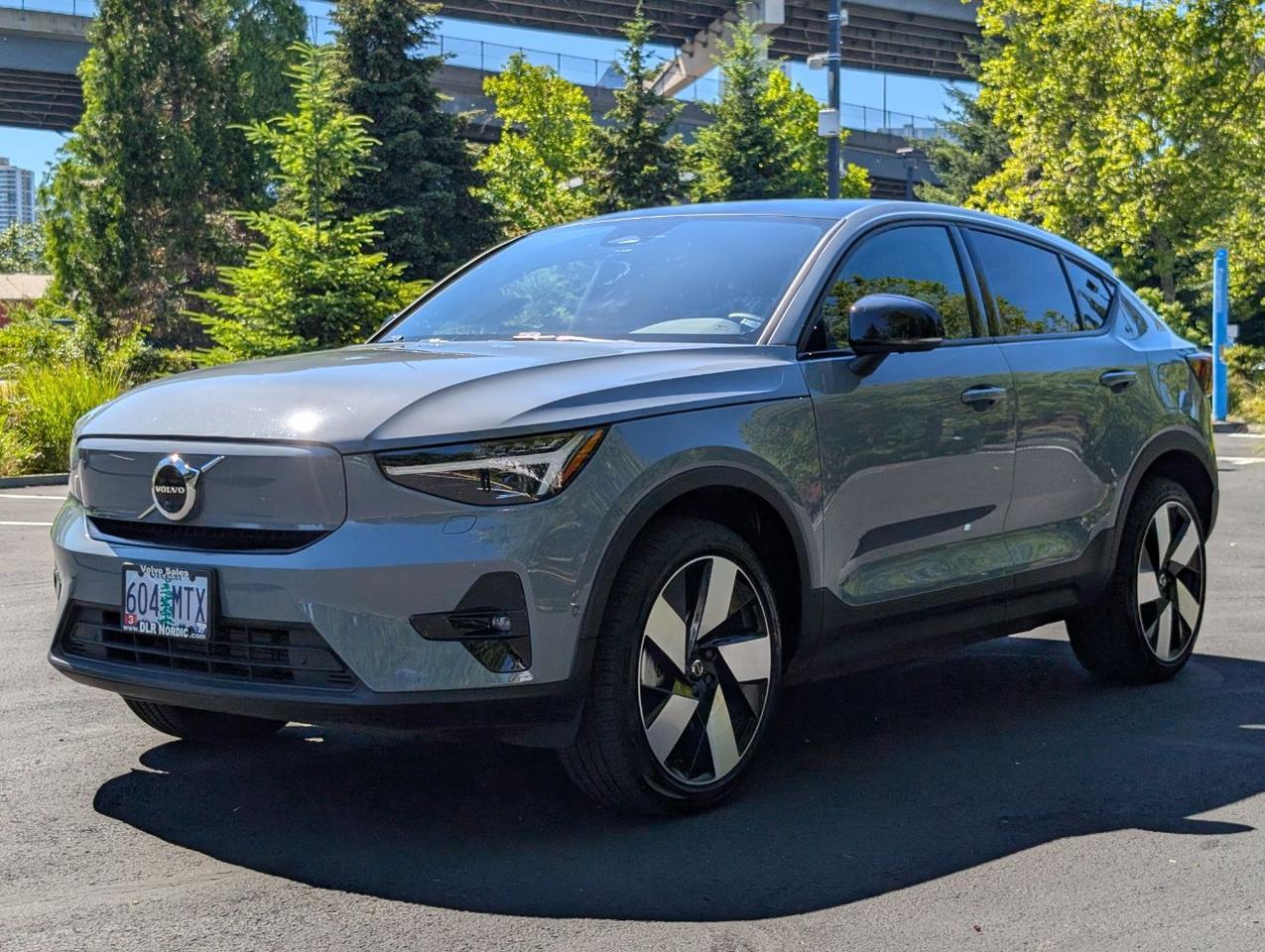 2023 Volvo C40 Recharge Twin Motor ULTIMATE | 402hp, HK Premium Audio, Pilot Assist * Portland OR