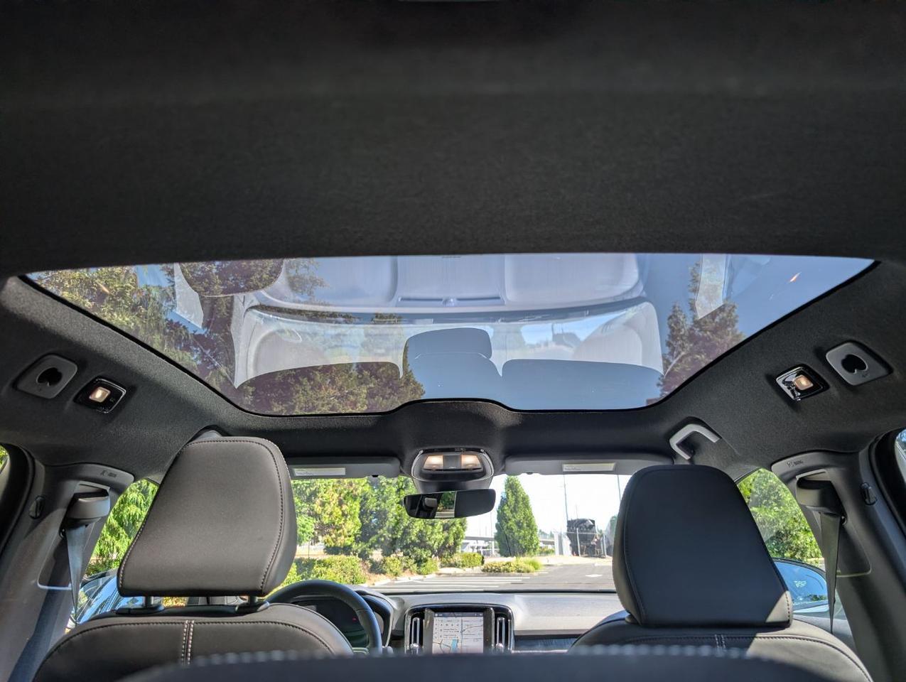 2023 Volvo C40 Recharge Twin Motor ULTIMATE | 402hp, HK Premium Audio, Pilot Assist * Portland OR