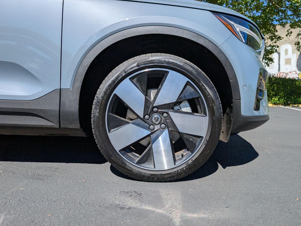 2023 Volvo C40 Recharge Twin Motor ULTIMATE | 402hp, HK Premium Audio, Pilot Assist * Portland OR