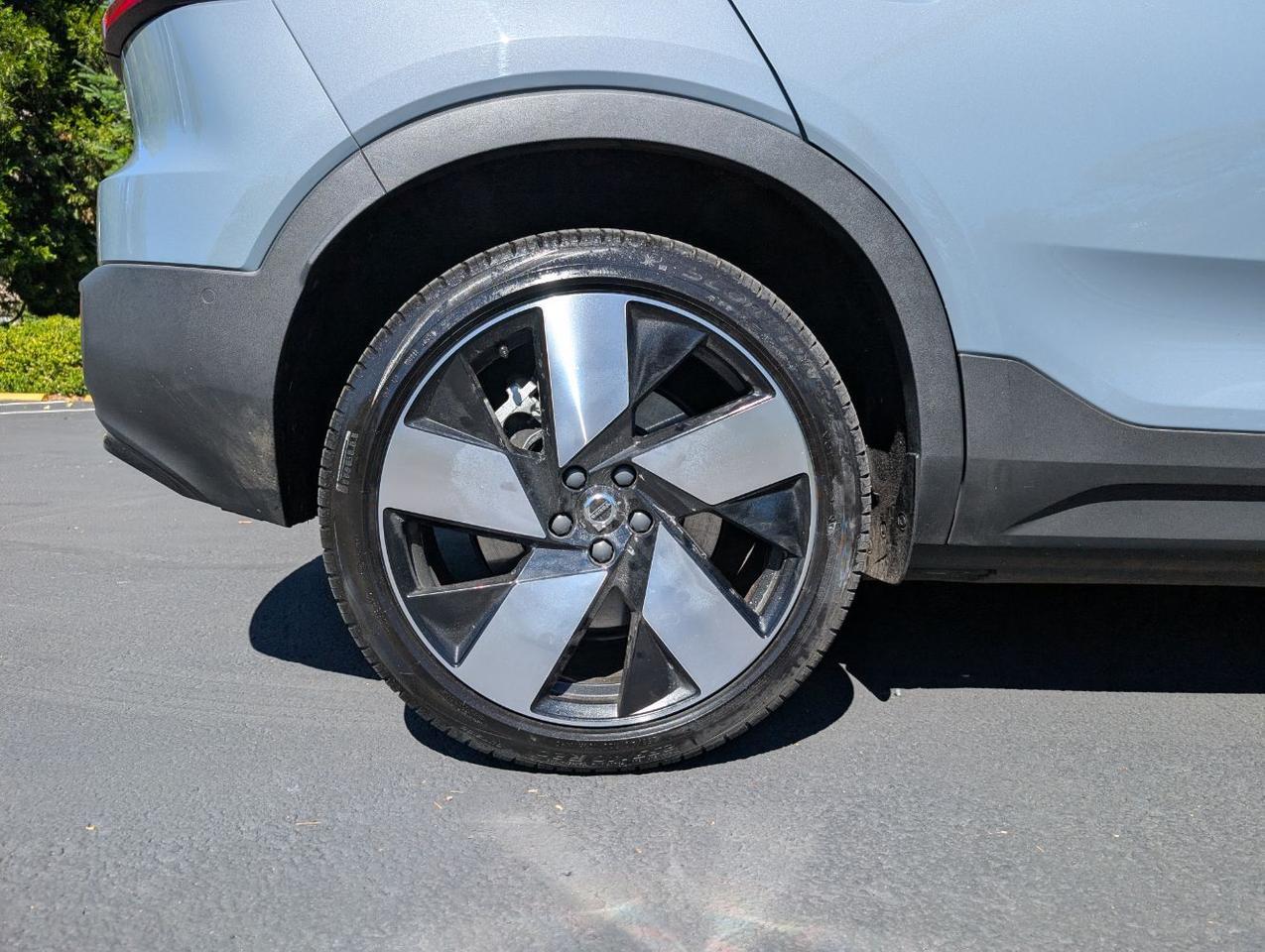 2023 Volvo C40 Recharge Twin Motor ULTIMATE | 402hp, HK Premium Audio, Pilot Assist * Portland OR