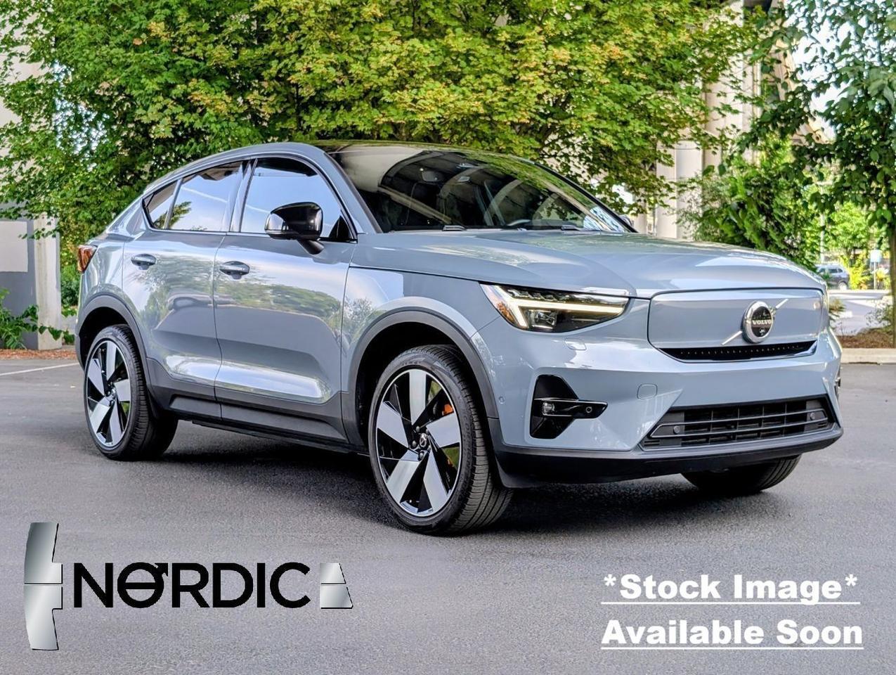 2023 Volvo C40 Recharge Twin Motor ULTIMATE | 402hp, HK Premium Audio, Pilot Assist *