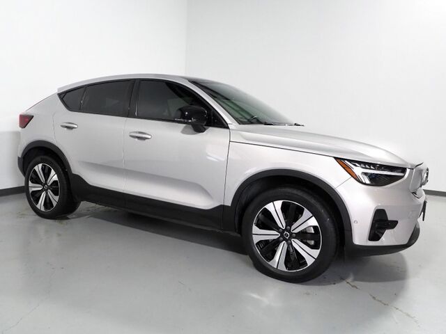 2023 Volvo C40 Recharge Twin Plus AWD *NAVIGATION, SAFETY ALERTS, 360 VIEW CAMERAS, COLOR TOUCHSCREEN, PANORAMA GLASS ROOF, HEATED SEATS, POWER LIFTGATE, 19 INCH ALLOYS, WIRELESS CHARGING Round Rock TX