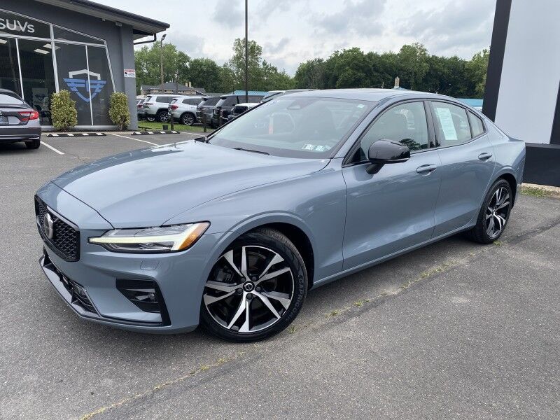 2023 Volvo S60 Core Dark Theme Bristol  PA