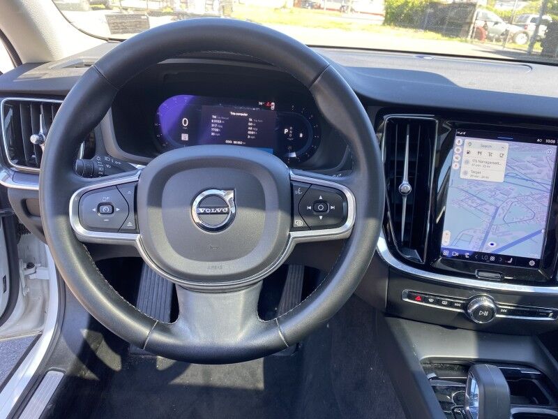 2023 Volvo S60 Core Dark Theme
