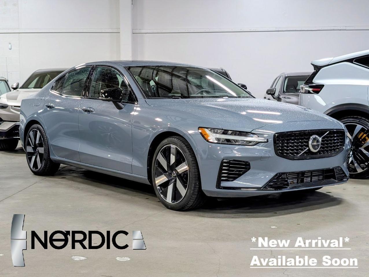 2023 Volvo S60 Recharge PHEV Hybrid AWD ULTIMATE | 455hp, Bowers & Wilkins Premium Audio, 360 Cam, 4 Heated Seats & Wheel