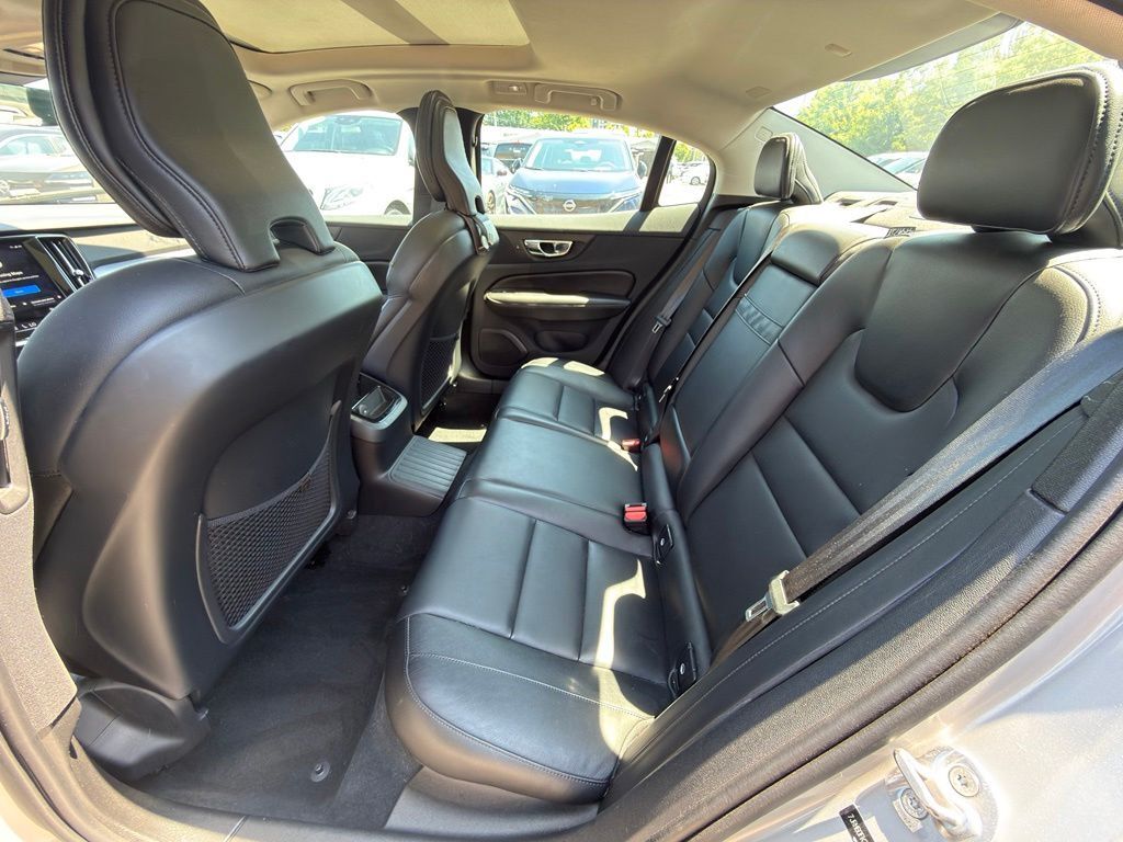 2023 Volvo S60 Recharge Plug-In Hybrid T8 Core Dark Theme Beaverton OR