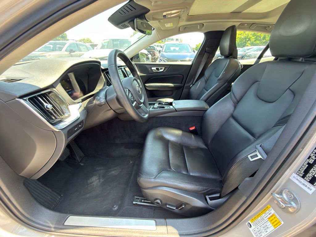 2023 Volvo S60 Recharge Plug-In Hybrid T8 Core Dark Theme Beaverton OR