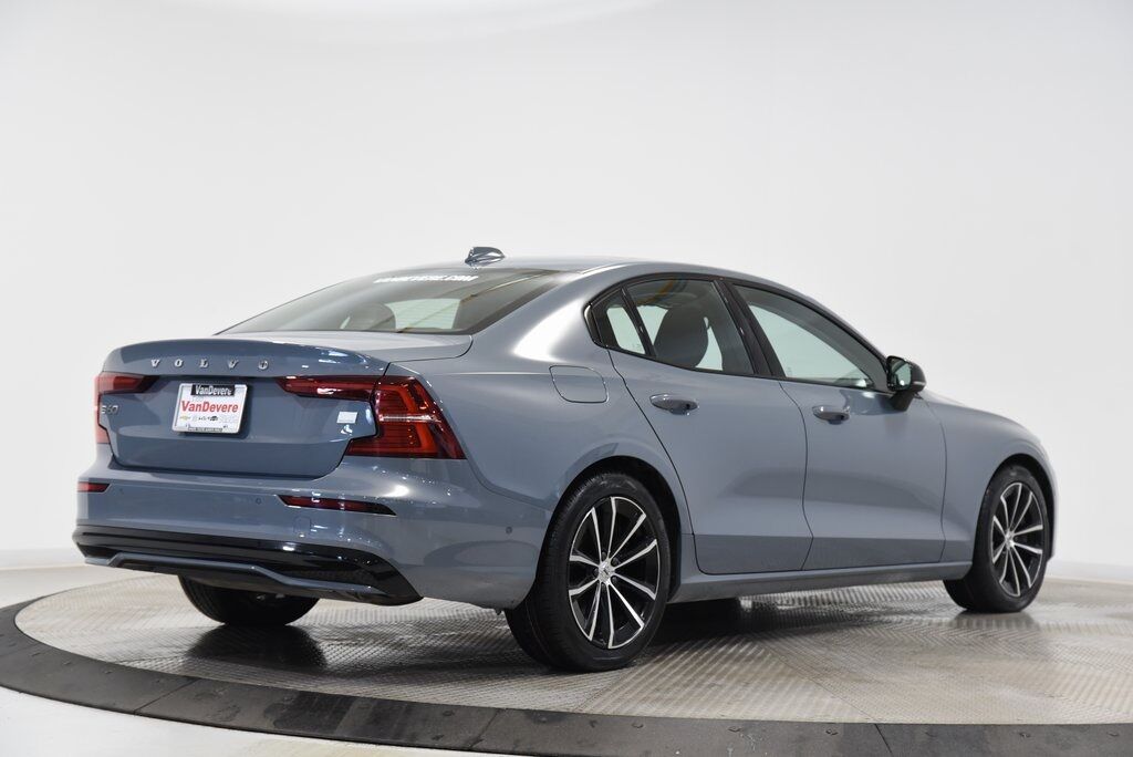 2023 Volvo S60 Recharge Plug-In Hybrid T8 Plus Dark Theme Akron OH