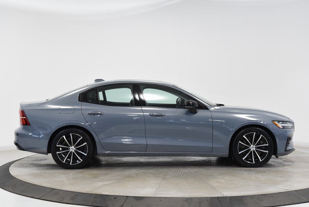 2023 Volvo S60 Recharge Plug-In Hybrid T8 Plus Dark Theme Akron OH