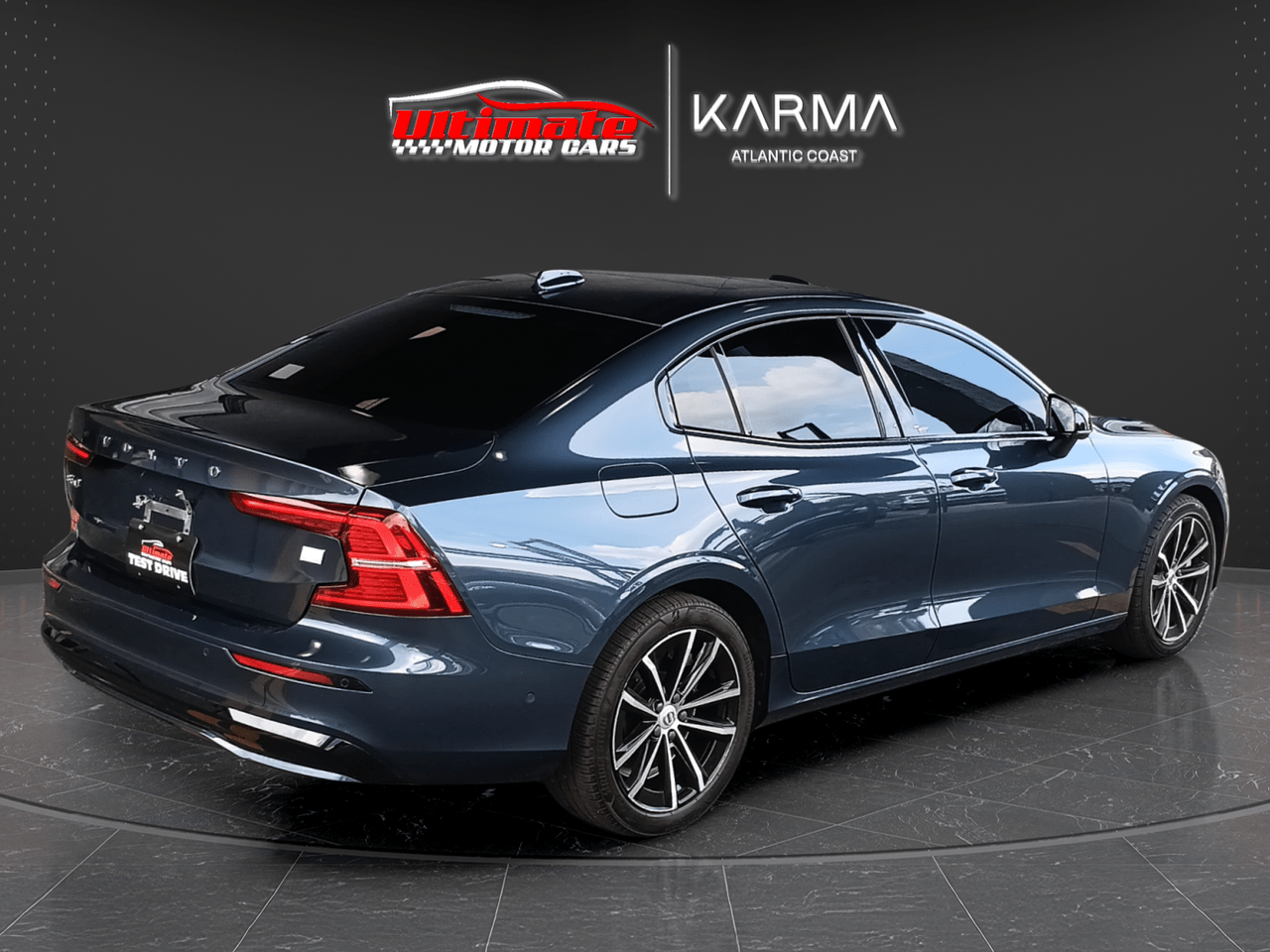 2023 Volvo S60 Recharge Plug-In Hybrid T8 Plus Dark Theme Jacksonville FL