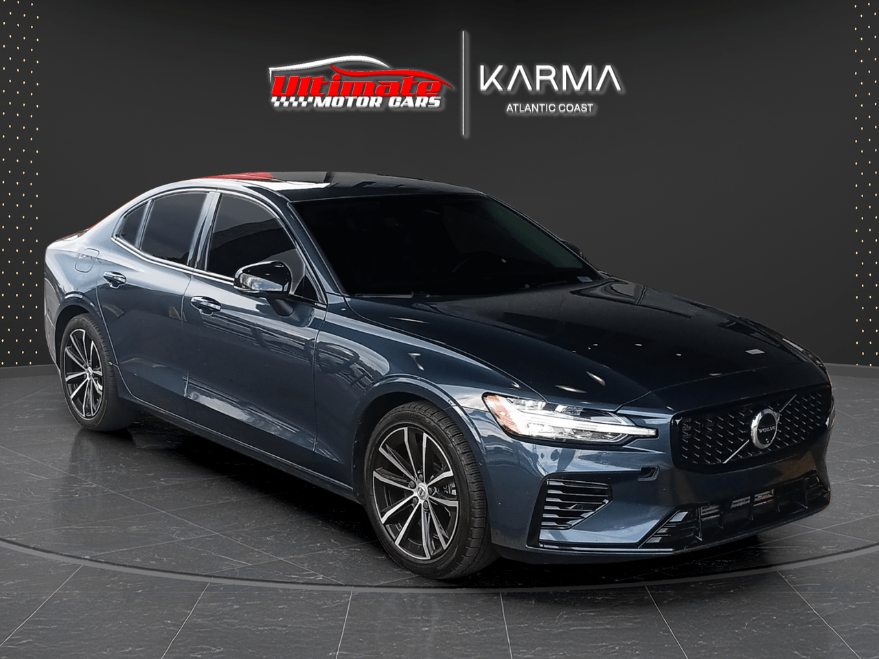 2023 Volvo S60 Recharge Plug-In Hybrid T8 Plus Dark Theme