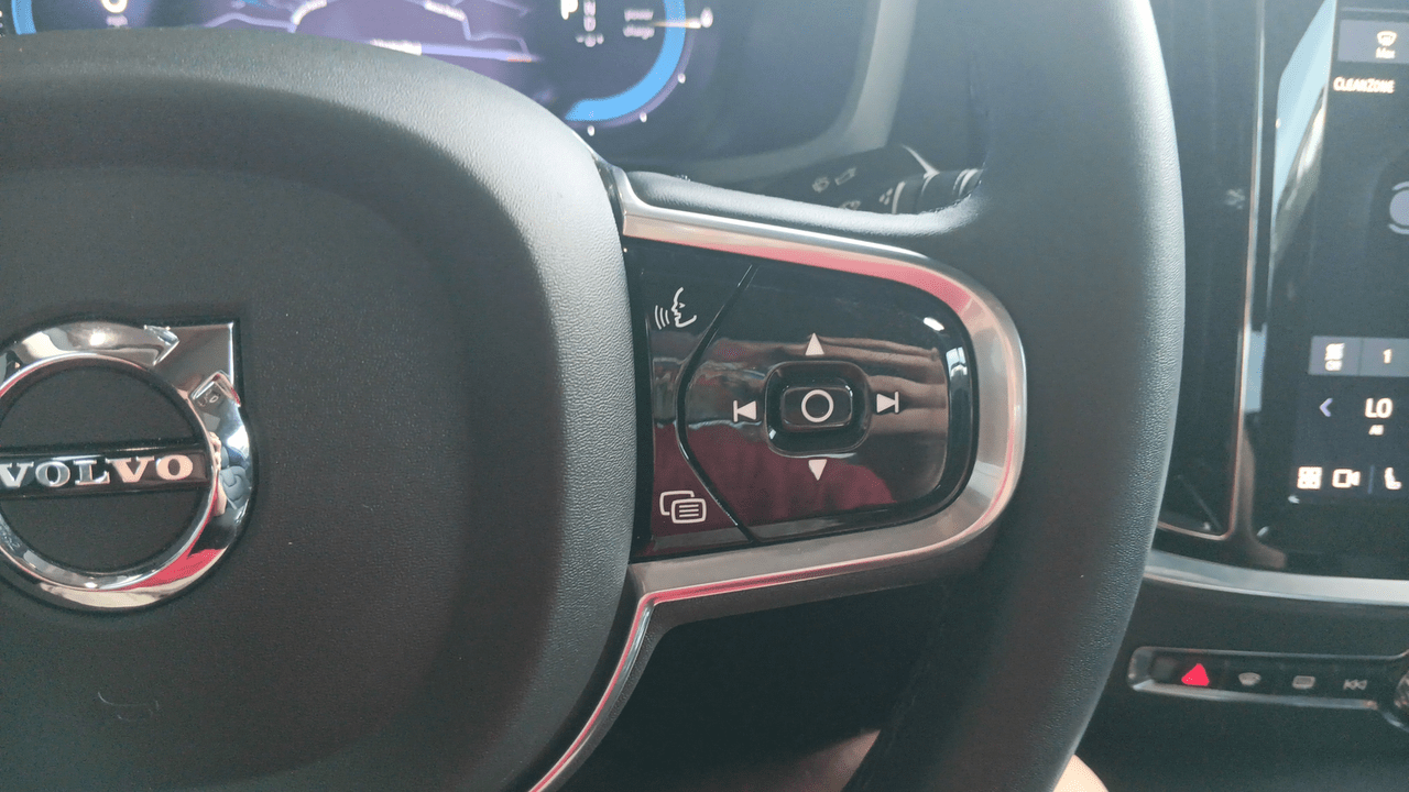 2023 Volvo S60 Recharge Plug-In Hybrid T8 Plus Dark Theme Jacksonville FL