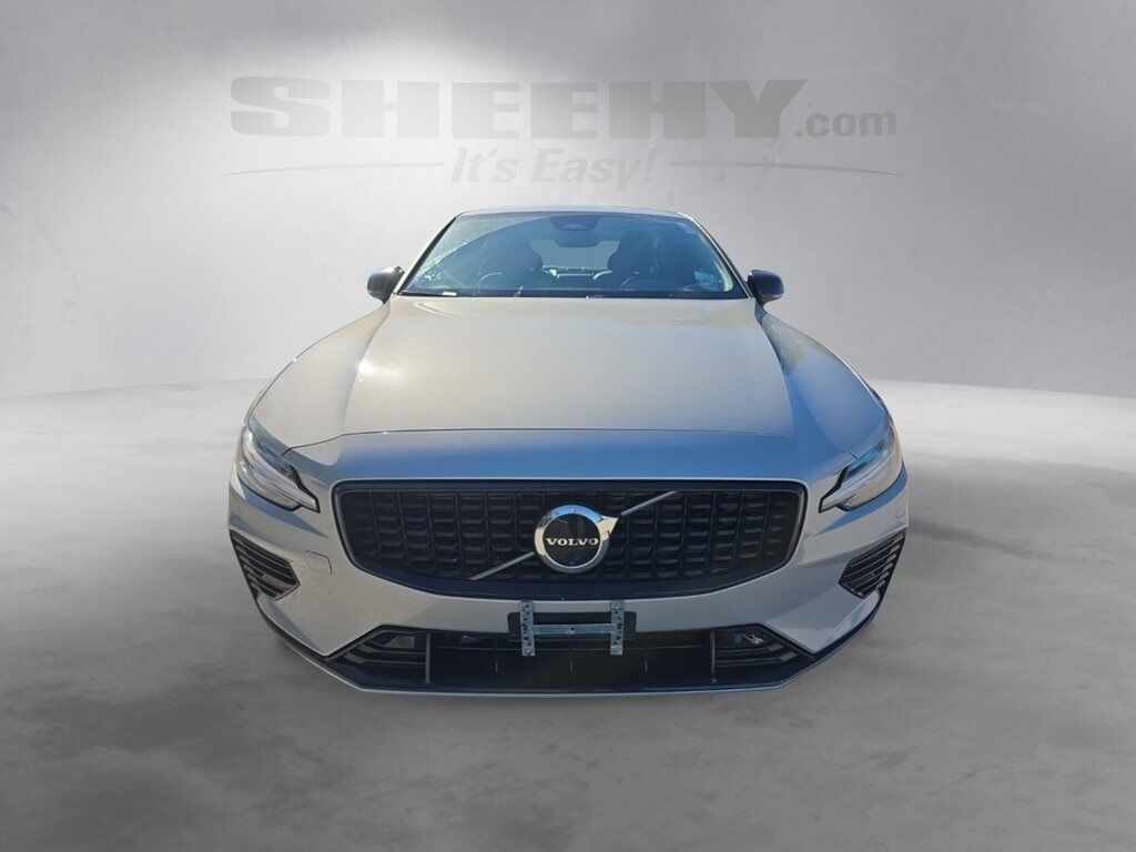 2023 Volvo S60 Recharge Plug-In Hybrid T8 Plus Dark Theme Hunt Valley MD