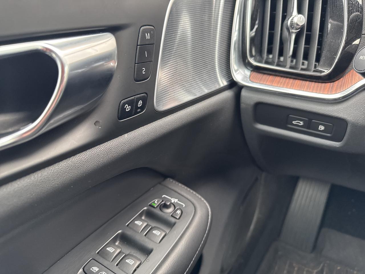 2023 Volvo S60 Recharge Plug-In Hybrid Ultimate Warrenton VA