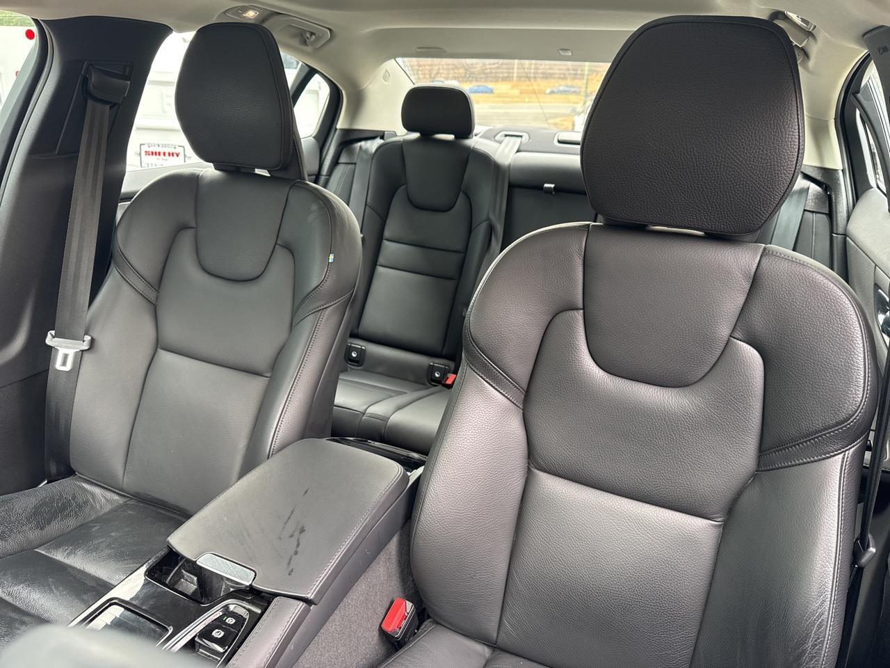 2023 Volvo S60 Recharge Plug-In Hybrid Ultimate Warrenton VA