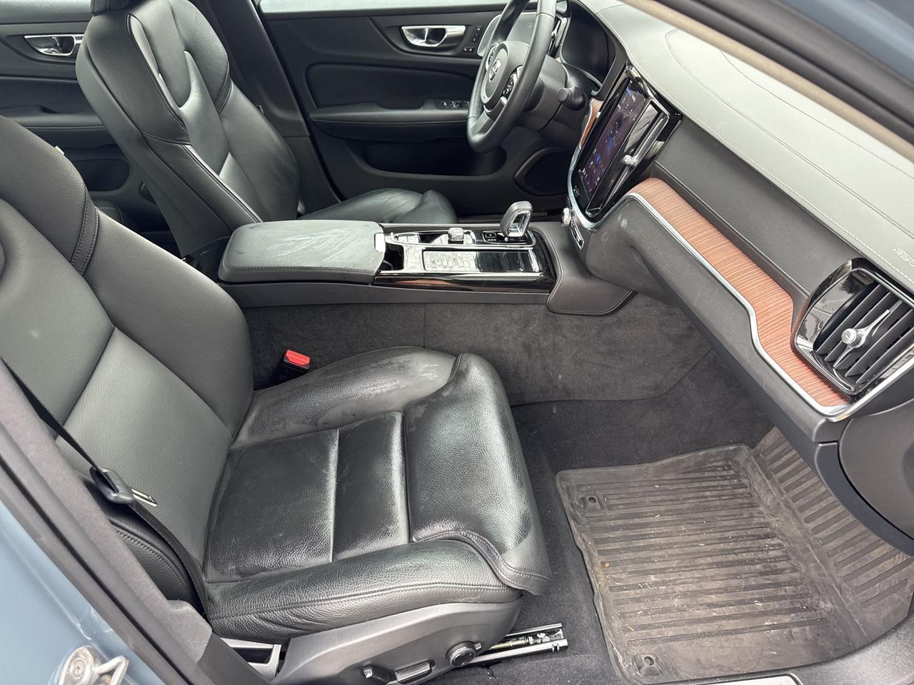 2023 Volvo S60 Recharge Plug-In Hybrid Ultimate Warrenton VA